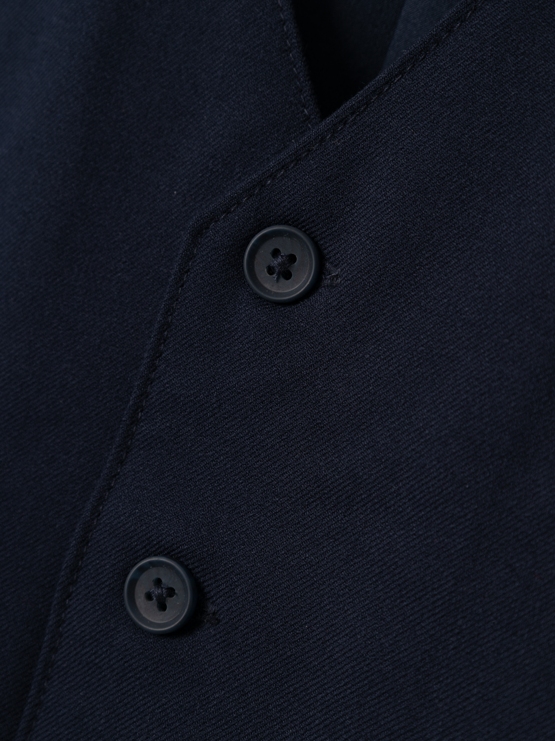 model_shot-front_full